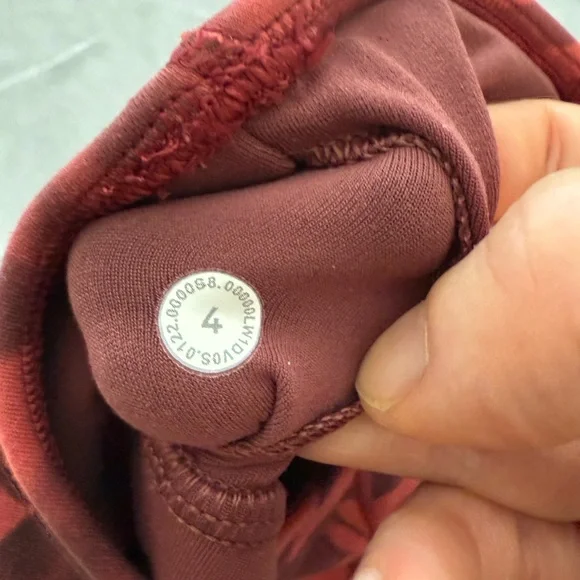 Align Tank - Size 4 - Picture 3 of 3